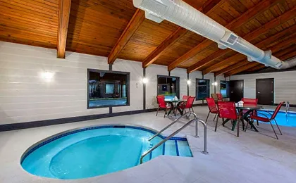 Days Inn & Suites by Wyndham Wisconsin Dells