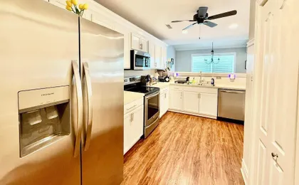 Simonton Court 20253