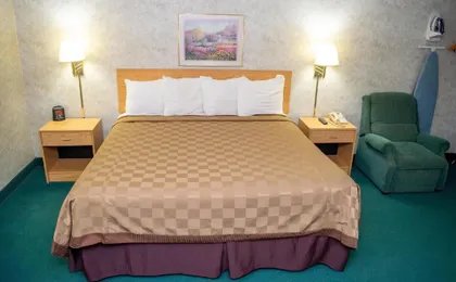 Regency Inn Perrysburg