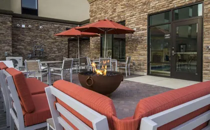 Hampton Inn Decatur Mt. Zion (H)