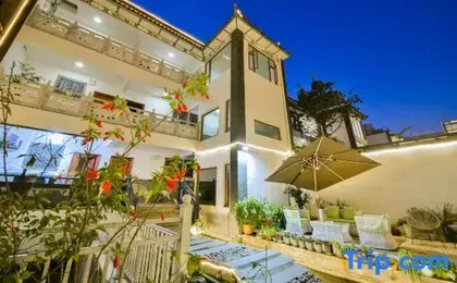 Dali Foreign Township Autumn Residence