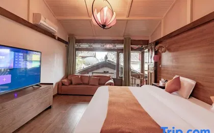 Lijiang Qiyue Inn