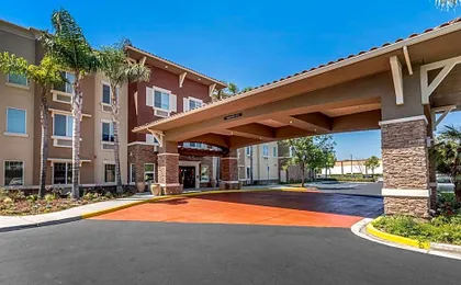 Comfort Inn & Suites Near Ontario Airport