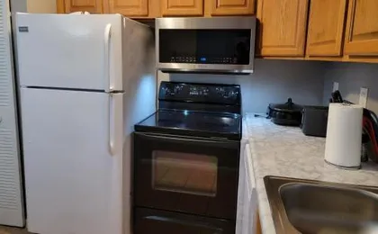 Comfy 1BR Apartment - Ideal for Traveling Nurses & Professionals