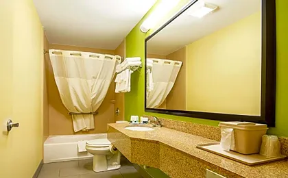 Quality Inn & Suites Glenmont - Albany South