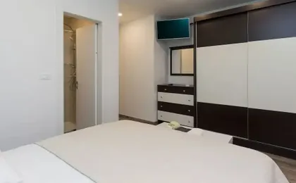 Apartment H&D - Two Bedroom Apartment With Balcony and Sea View