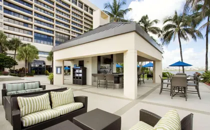 Hilton Miami Airport Blue Lagoon