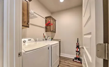 Fayetteville House: Pool Access & Gas Grill!