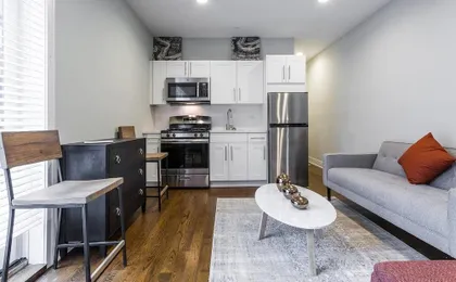 Comfy Executives Studio