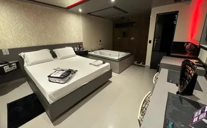 Prestige Motel 3 (Adults Only)