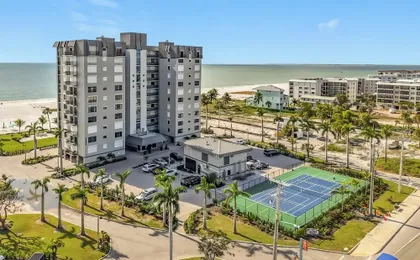 Caper Beach Club 312