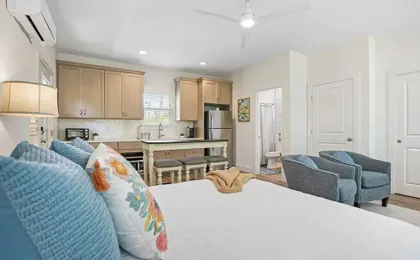 Downtown St Augustine Apt Smart TV Pack N Play