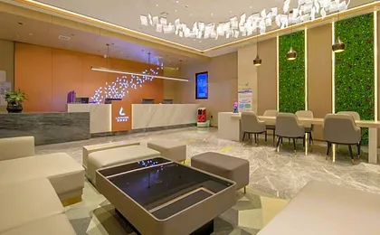 Lavande Hotel Wuhan Jinyinhu Union Hospital