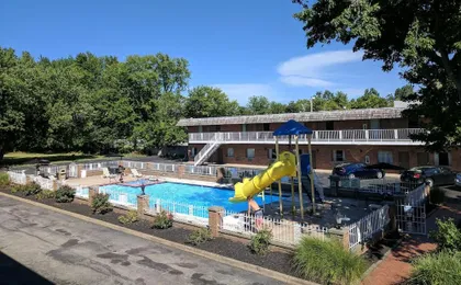 South Shore Inn