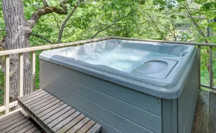Group Retreat w/ Pool Access in Margaritaville!