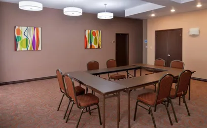 Holiday Inn Express & Suites Kingman