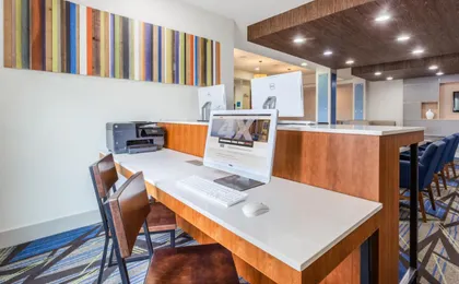 Holiday Inn Express Albert Lea - I-35