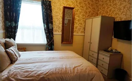 Dunromin Hotel