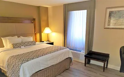 Clayton Plaza Hotel