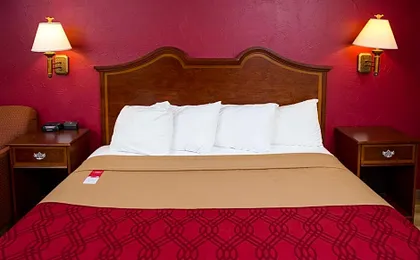 Econo Lodge Sturbridge Route 20