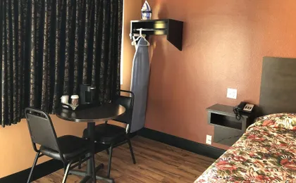 El Rancho Motel