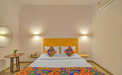 Fabhotel The Vibe