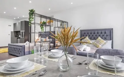 Luxury Sleeps 4 Studio Flat