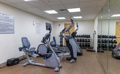 Holiday Inn Express & Suites Macon - I-475 by IHG