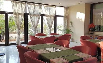Devraj Villa - Luxury Pool Villa Udaipur