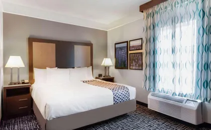 La Quinta Inn & Suites by Wyndham Seguin