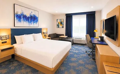 La Quinta Inn & Suites by Wyndham Albuquerque Journal Ctr Nw
