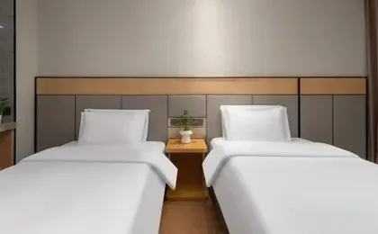 Mengsu Hotel International (Linping Sports Center)