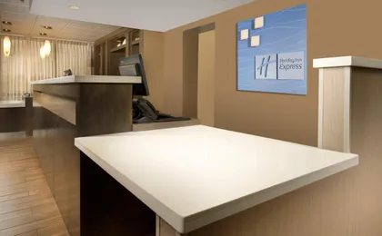 Holiday Inn Express Boston North-Woburn