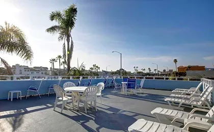 Newport Channel Inn