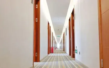 Zsmart Zhishang Hotel (Shanghai Zhangjiang Road subway station store