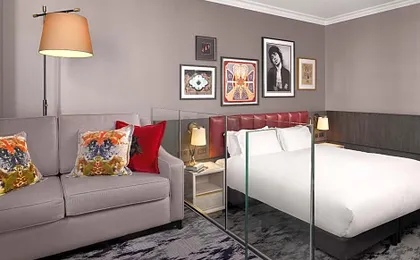 The Trafalgar St. James London, Curio Collection by Hilton