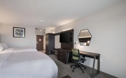 Holiday Inn Express & Suites - Hoffman Estates, an IHG Hotel