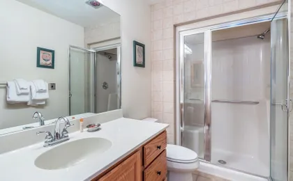 Riverside Condos A102 by Avantstay Condo Close To Downtown, Town Park & Ski Lift #8