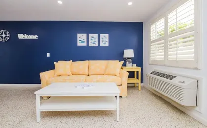 Captain's Quarters at Anna Maria Island Inn