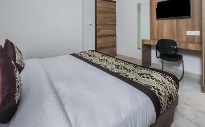 Oyo 22235 Hotel Ryan Residency