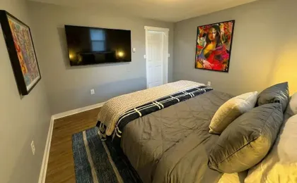 Historic Apt King Bed Workspace