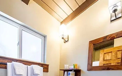 Emerald Bay Lodge