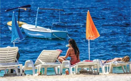 Beach Front Home In Okrug Gornji