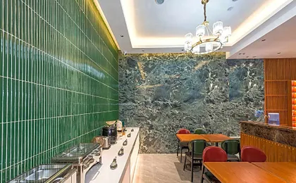 James Joyce Coffetel Beijing Chaoyang High-speed Railway Station Qingnian Road Subway Station