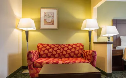 Quality Inn & Suites Bloomington I-55 And I-74