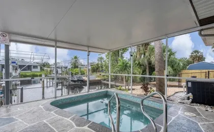 Port Charlotte Private Splash Pool with Canal 3 bedroom Home 3 Home