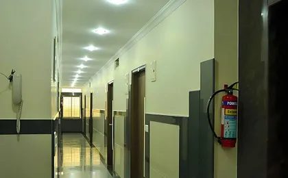 Hotel Metropark - Vadapalani
