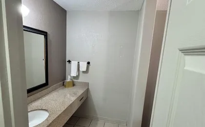 Oyo Hotel Phenix City Central