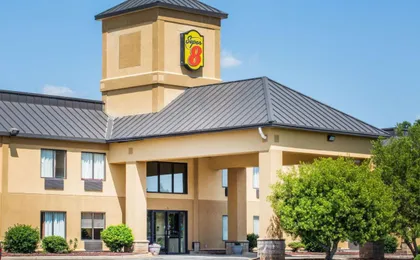 Super 8 by Wyndham Piedmont Greenville Area