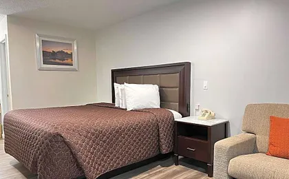 Garden Inn & Suites